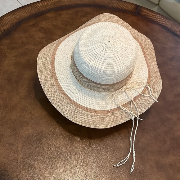 Women’s Colombino Headwear Paper Wide Brim Sun Hat - Picture 3 of 5